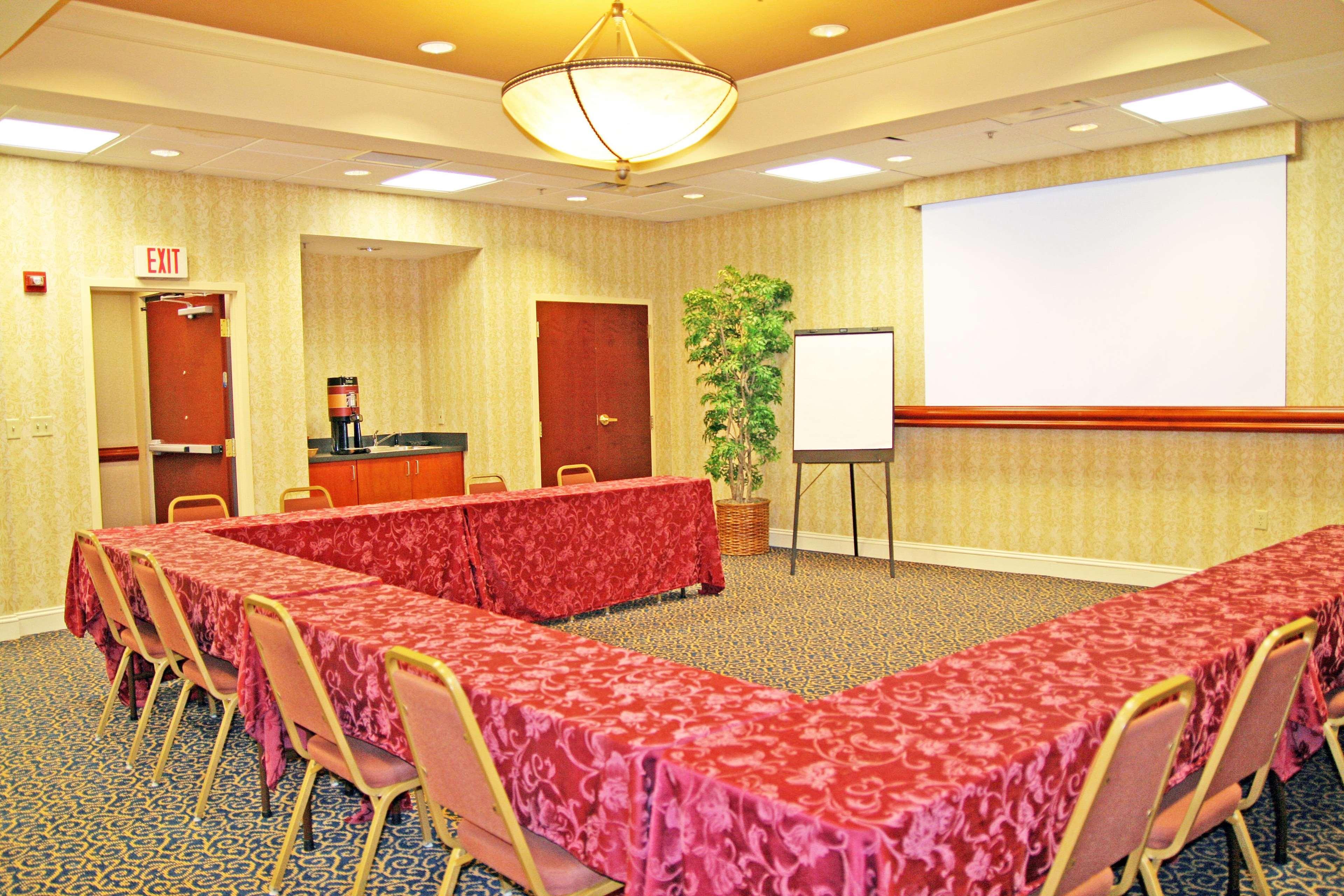 Hampton Inn & Suites-Atlanta Airport North-I-85 Hapeville Business photo